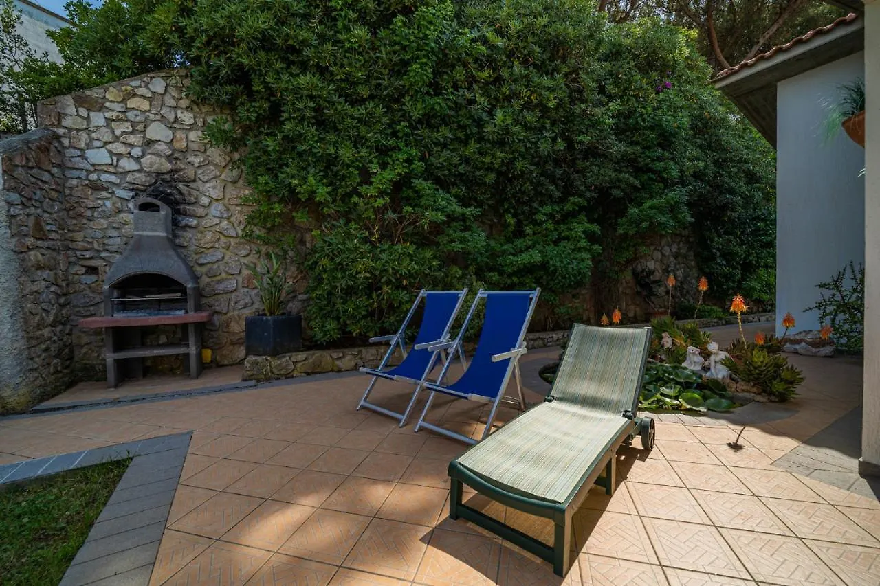 Apartment Appartamento Villa Da 4 Fino A 5 Persone Giardino Capoliveri  Italy